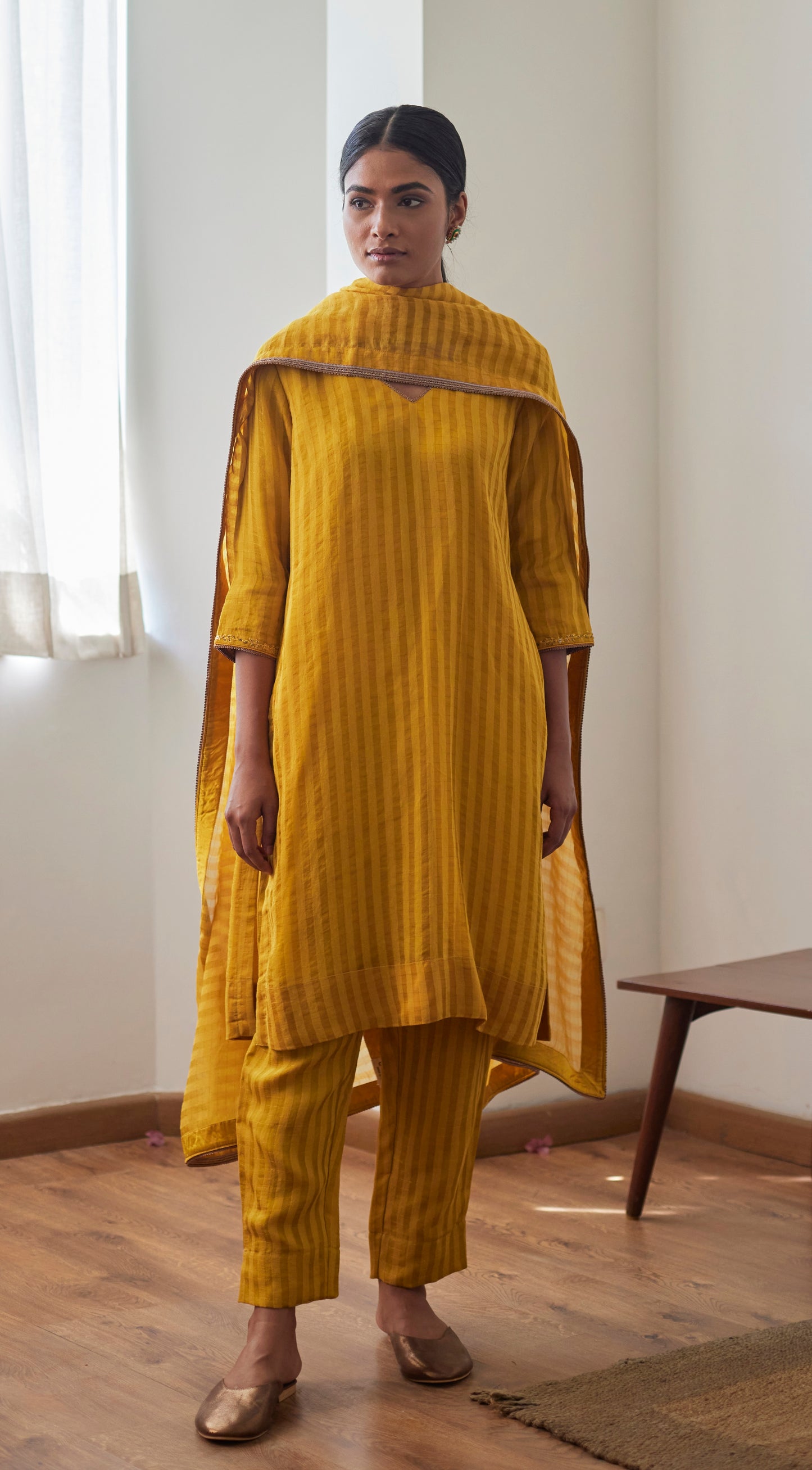 Anu Kurta in Yellow Patti Organza Silk with Pants