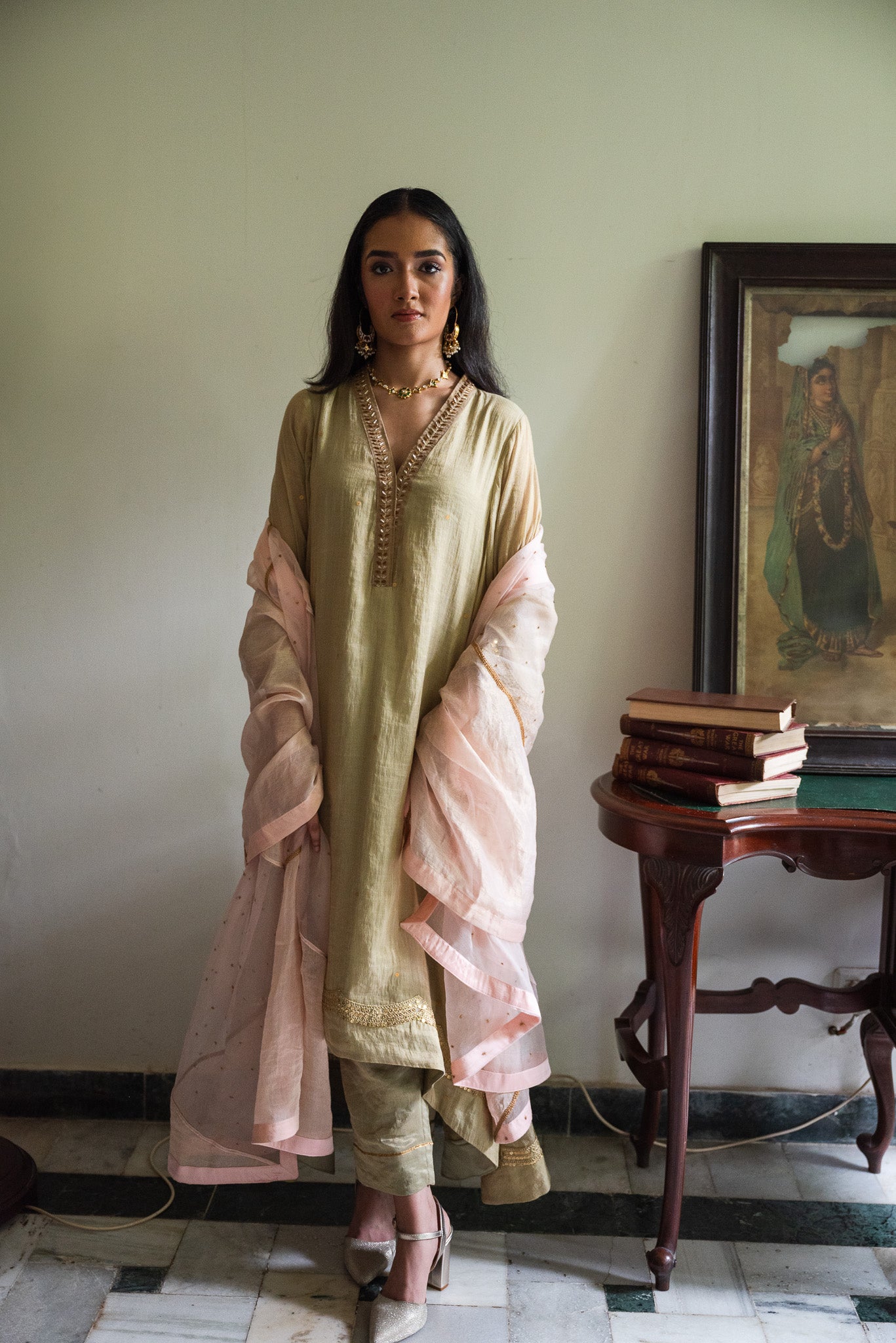 Nur jahan Ash Pink Sati And Organza Dupatta