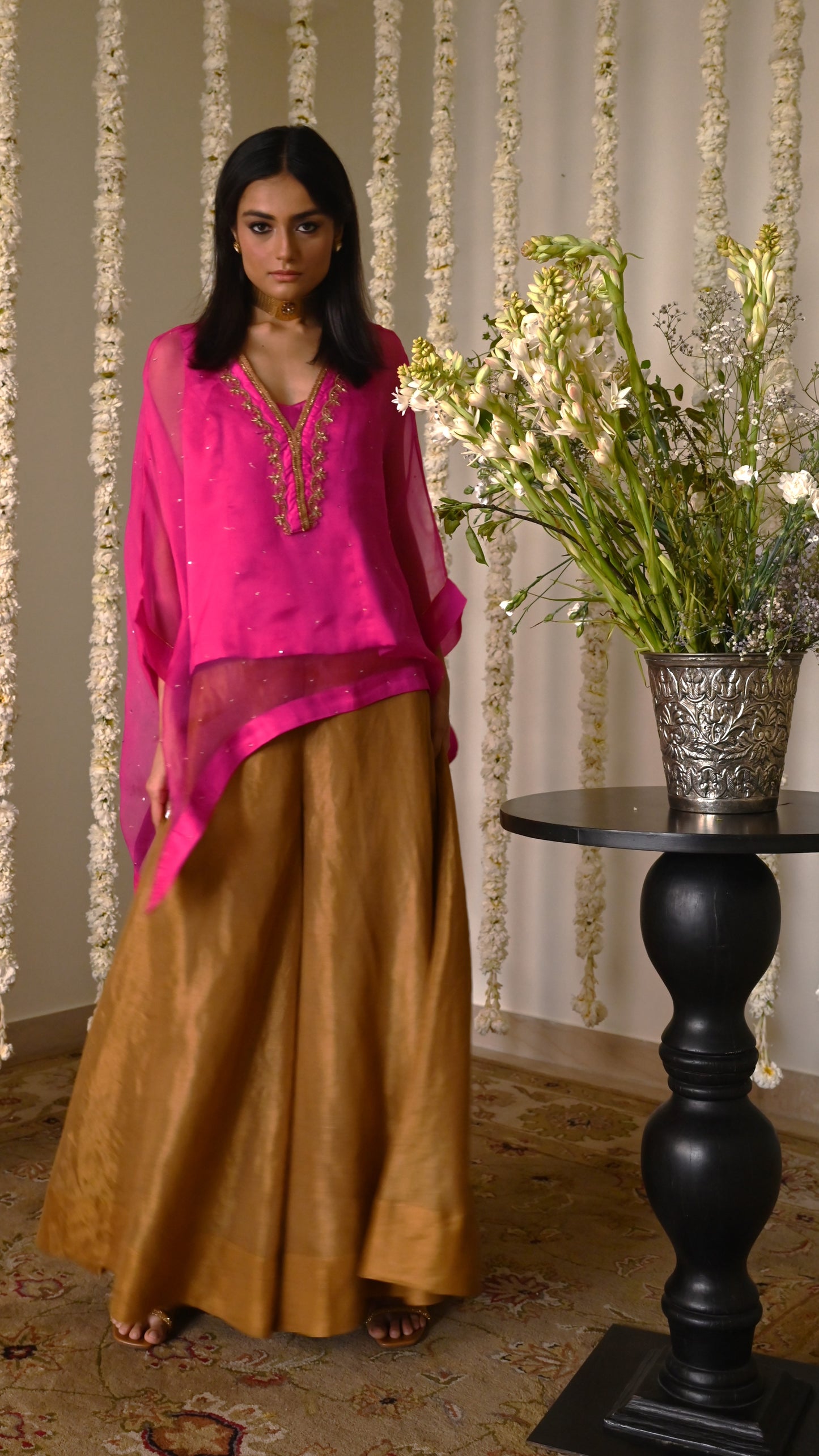 Short Waheeda Kaftan in Hot Pink with Gold Tissue Garara