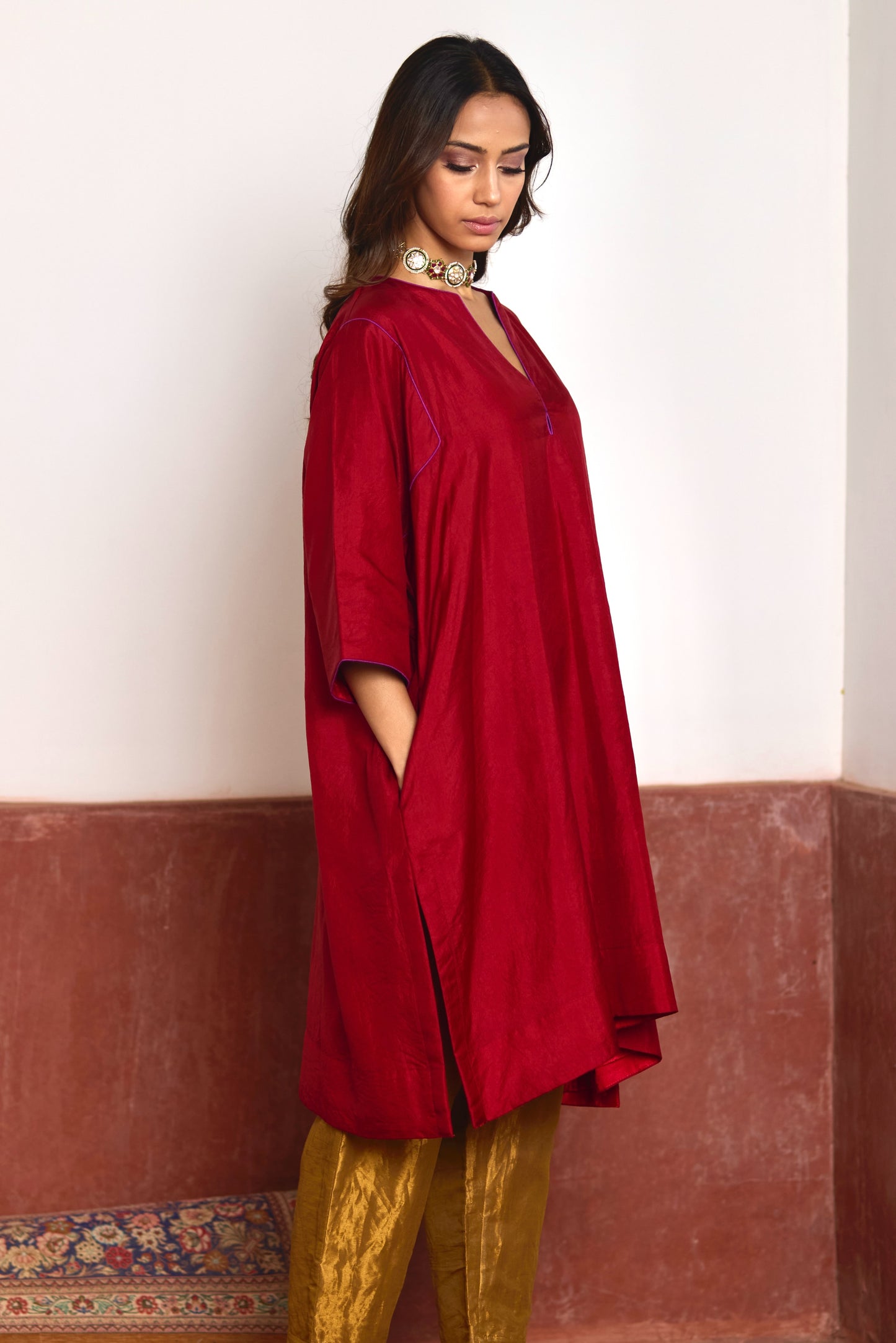 Jhabla Kurta in Red Silk with Gold Tissue Pant