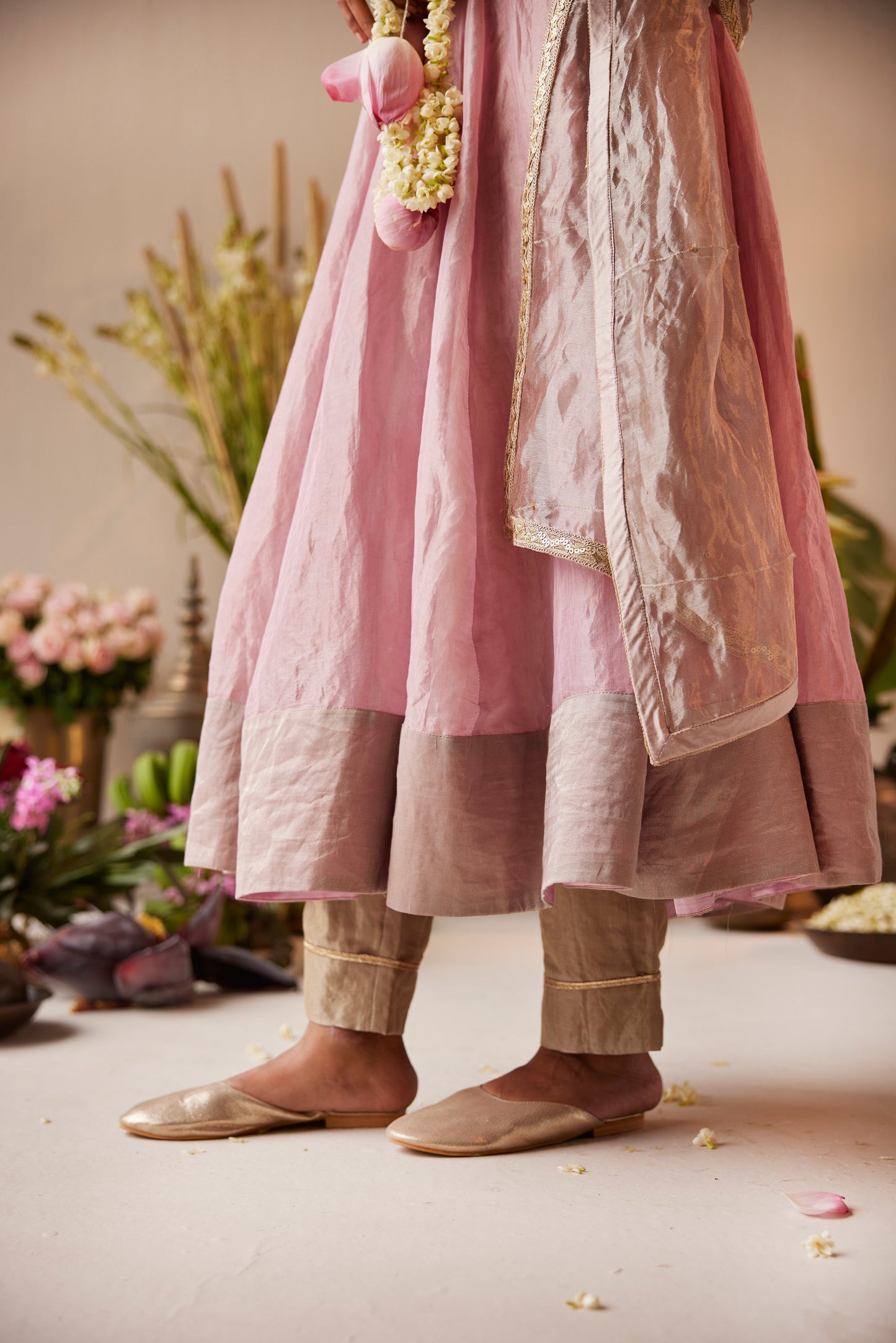 Stole in Nude Organza Tissue