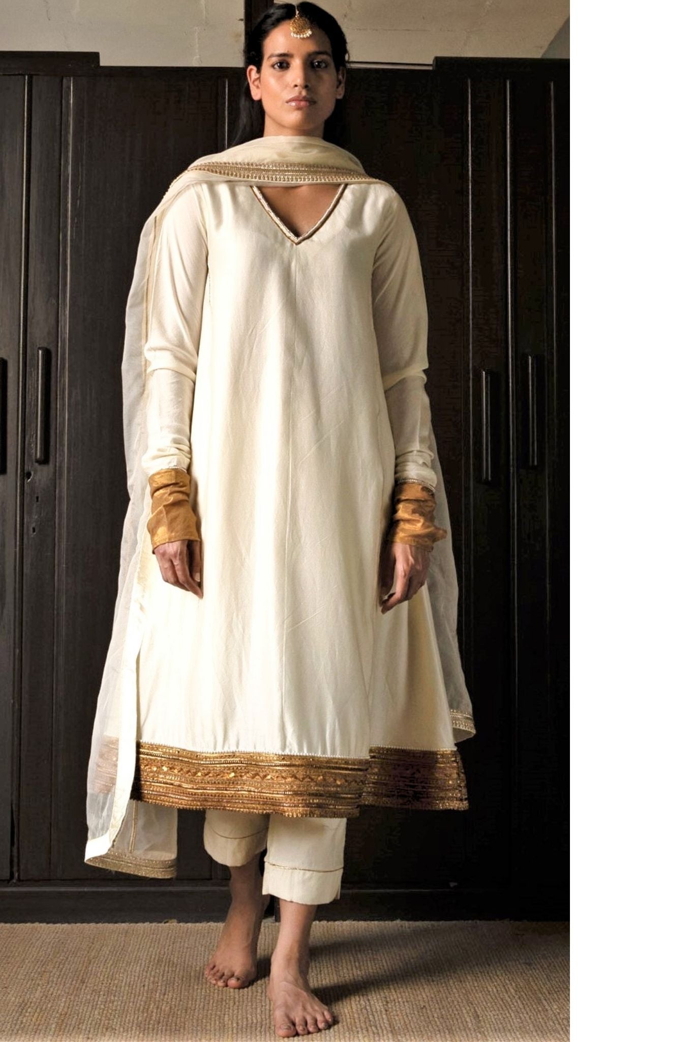 Anu kurta in Ivory Chanderi with pants