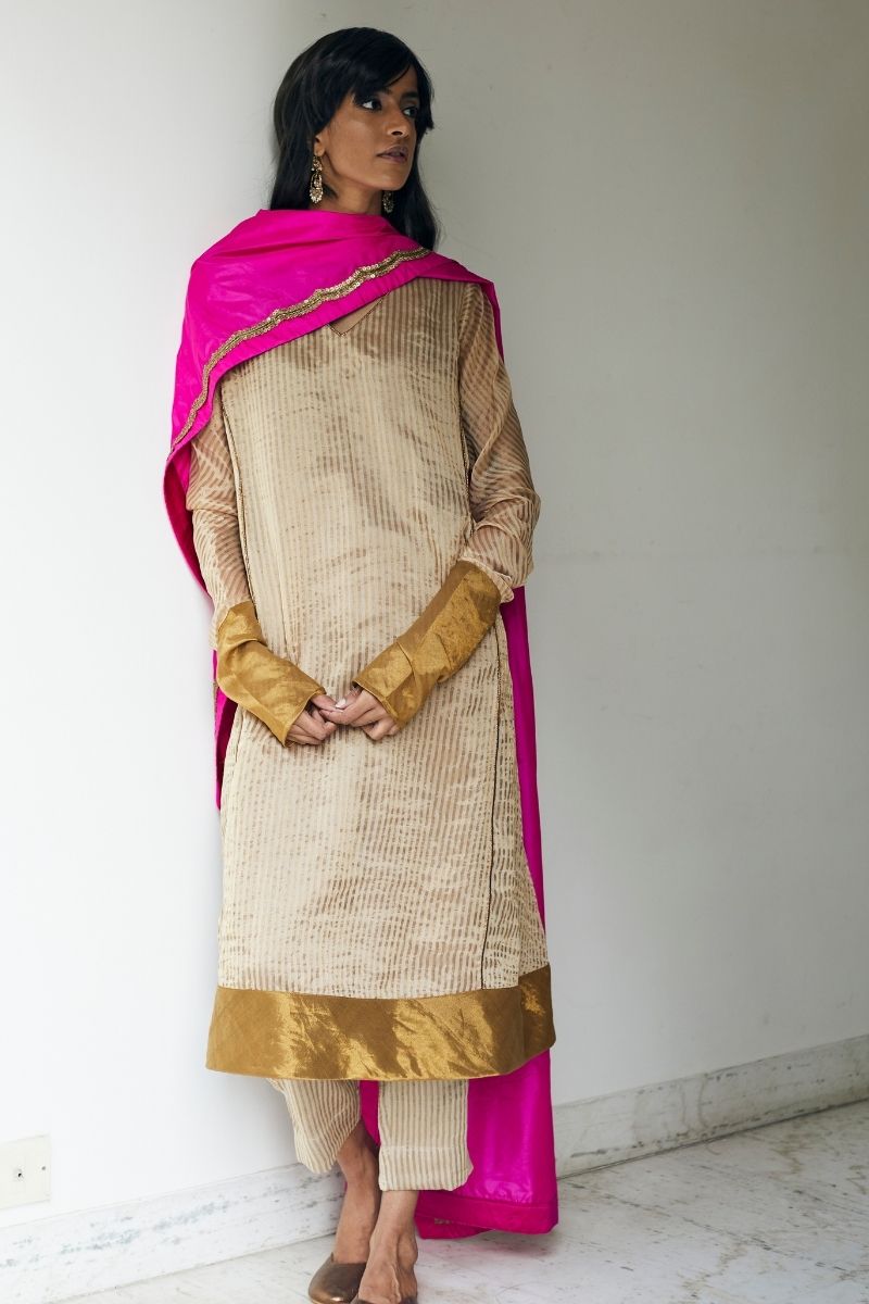 Full Size Dupatta In Pink Mulberry Silk