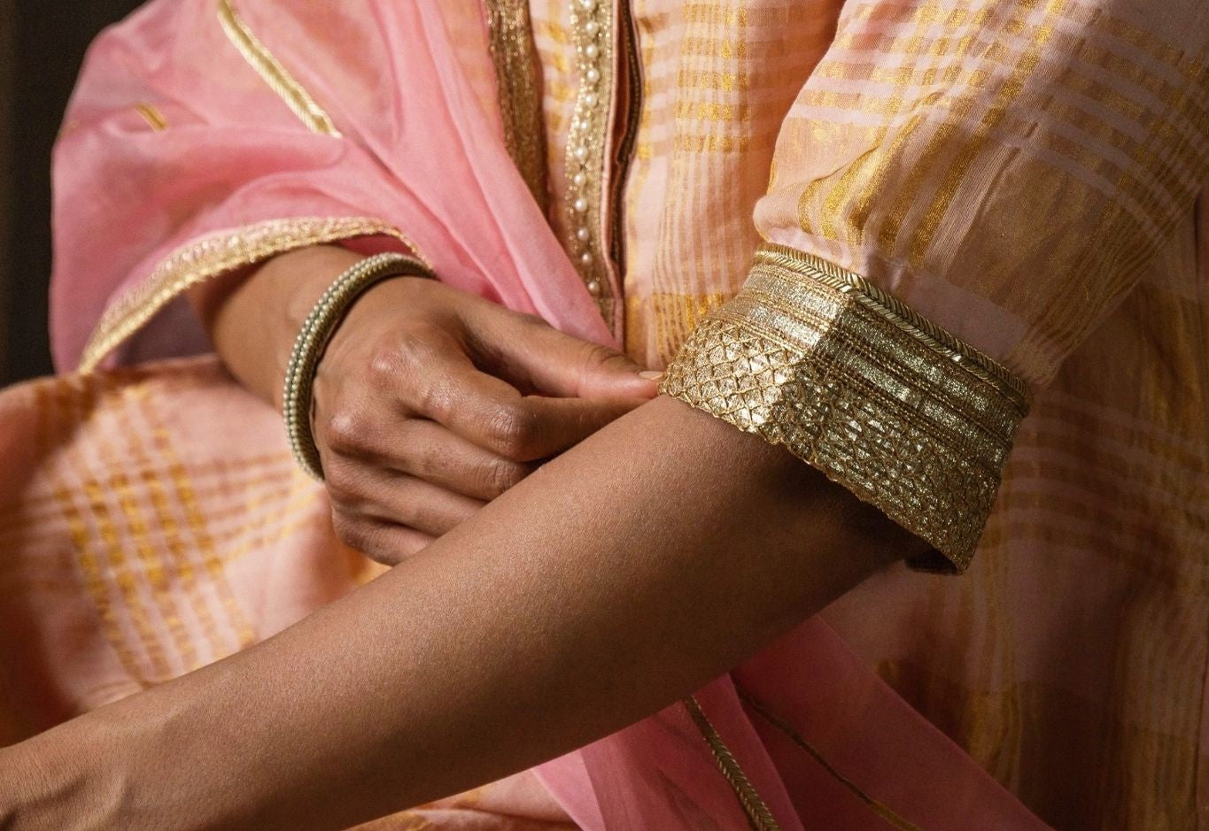Dupatta in Ash Pink Silk Organza