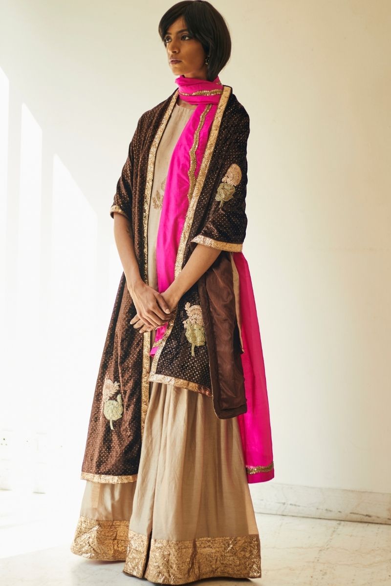 Stole In Bark Brown Velvet With Dot Print And Patchwork