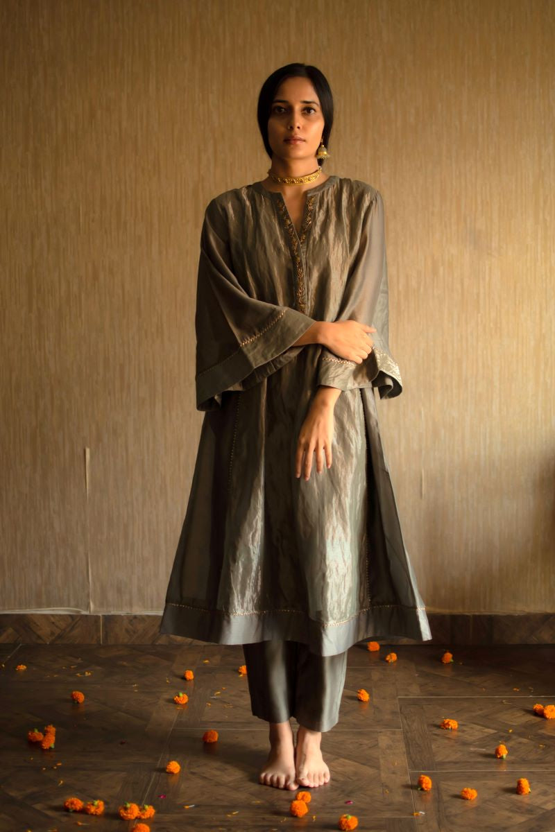 Maxi Kurta In Green tissue with pants