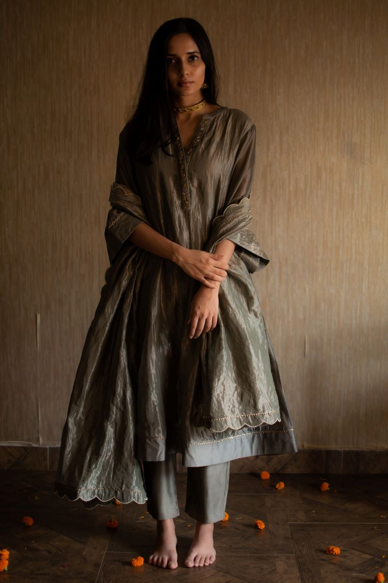 Maxi Kurta In Green tissue with pants