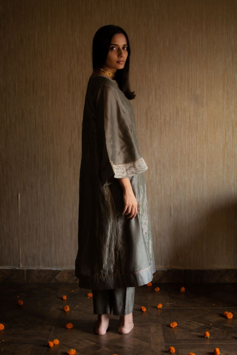 Maxi Kurta In Green tissue with pants