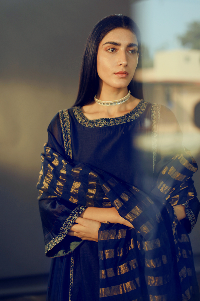 Dupatta in Navy Handloom Zari Stripes