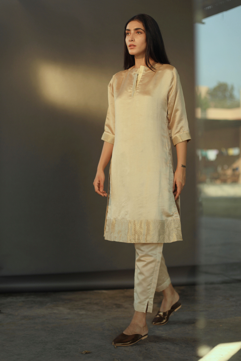 Hk Tunic In Beige Handloom Pure Mulberry Silk With Cigarette Pant