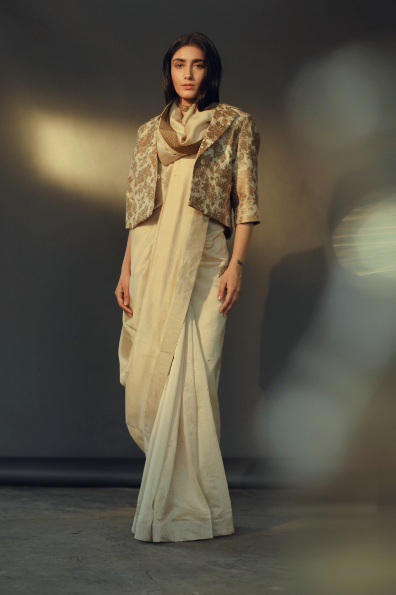 Char Chand Sari In Ecru Chanderi