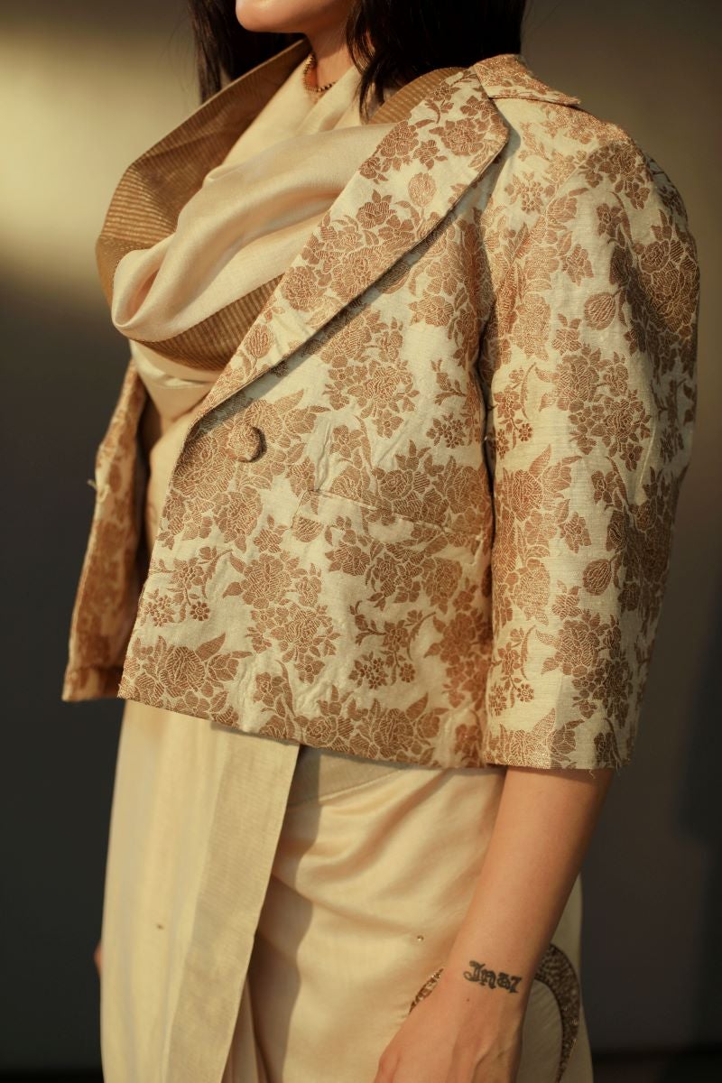Blazer In Beige Brocade Benarasi