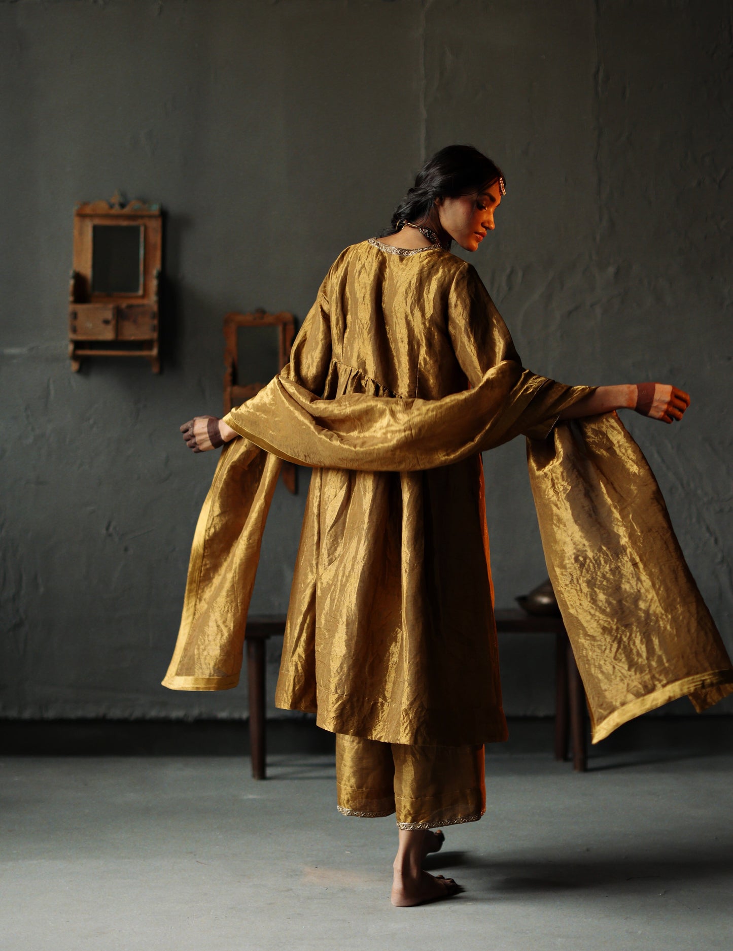 Dupatta in Antique Gold Tissue