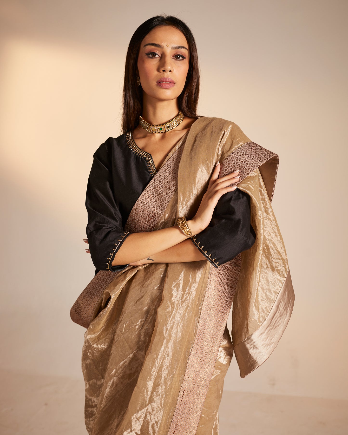 Sari in Champagne Grey Tissue