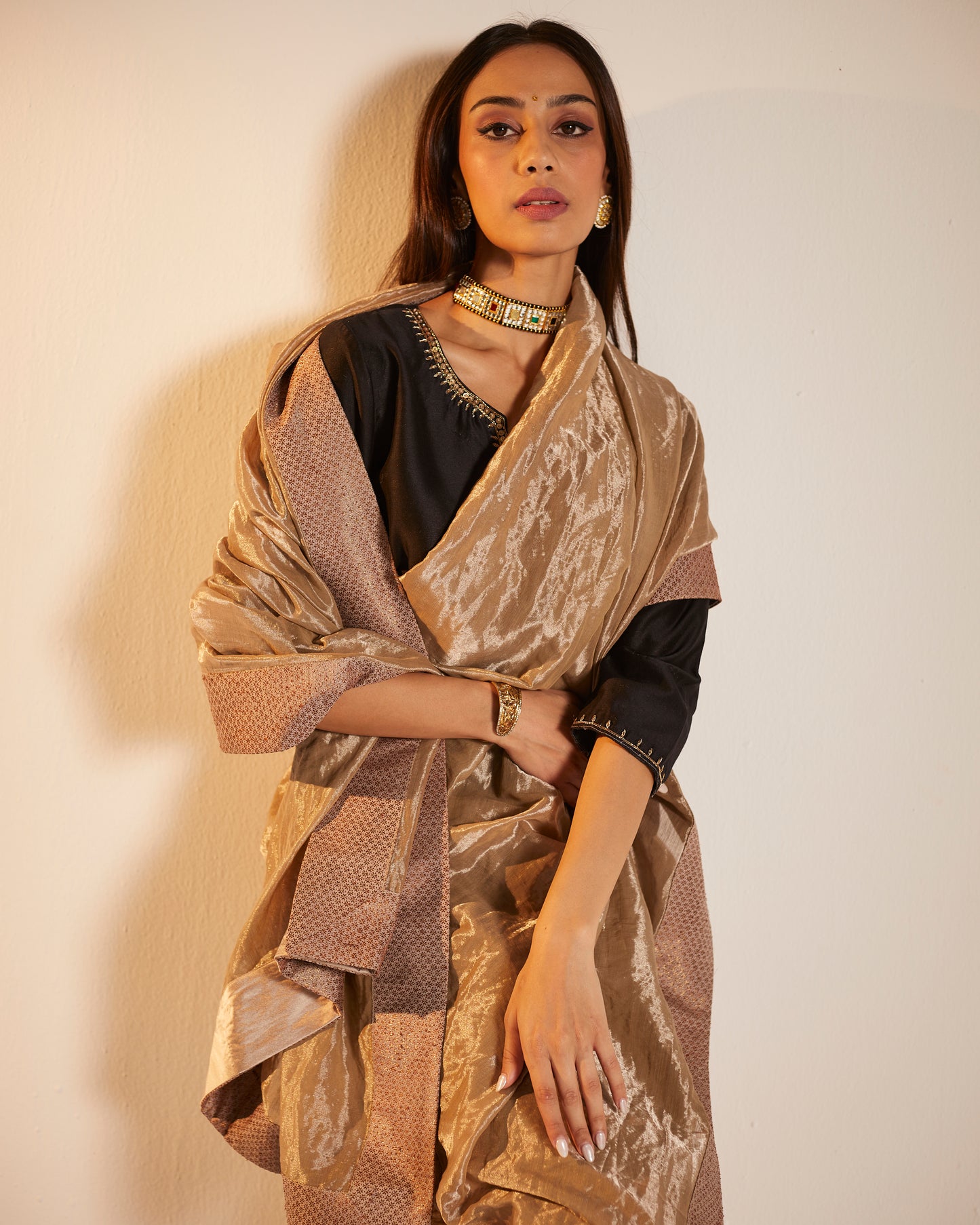 Sari in Champagne Grey Tissue