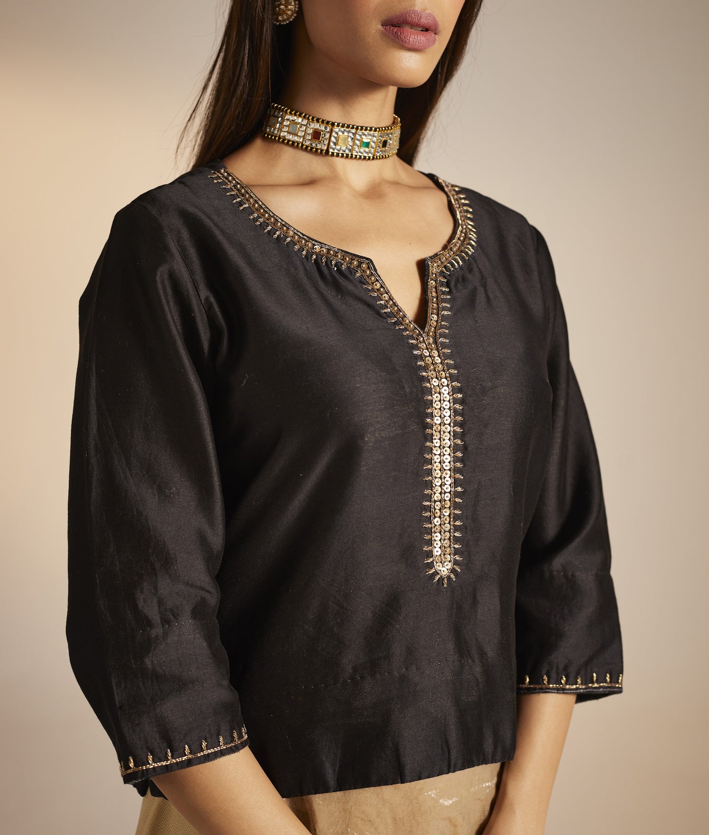 Sari in Champagne Grey Tissue
