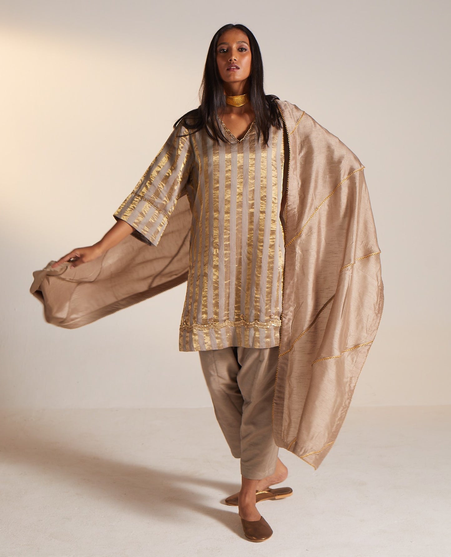 Dupatta in Champagne Grey Raw Silk
