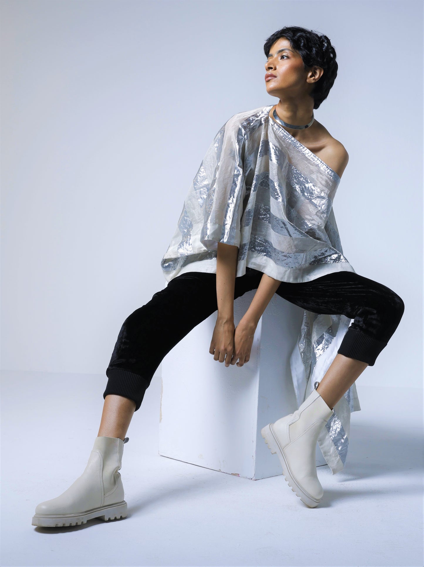 Mini Cape in Silver Lurex Stripes Tissue
