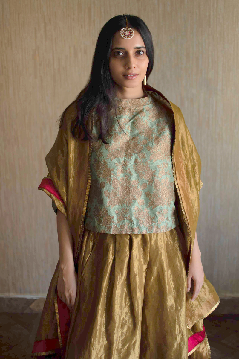 Dupatta in Handloom Gold Tissue