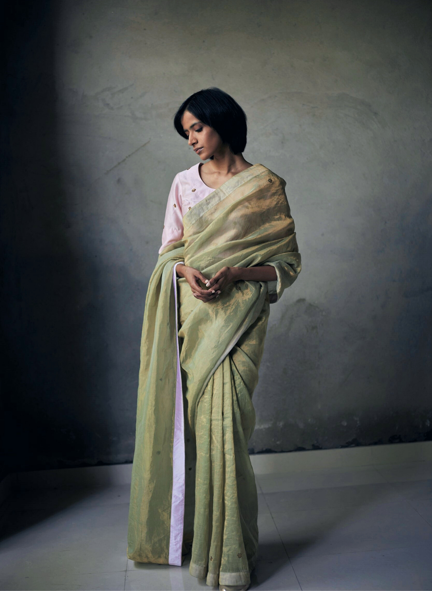 Sari In Pista Gold Tissue