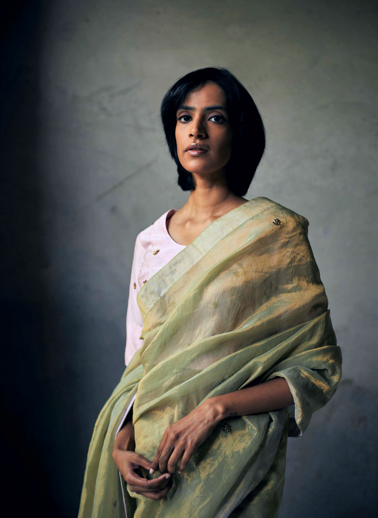 Sari In Pista Gold Tissue
