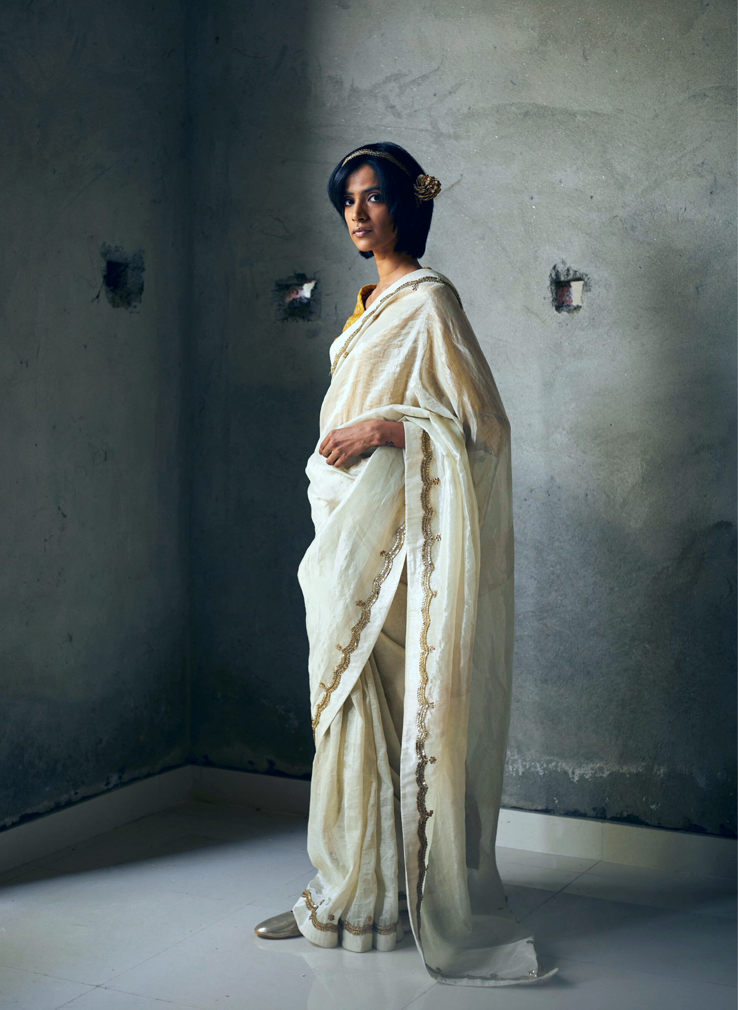 Sari In Ivory Silver Tissue With Scallop Lace