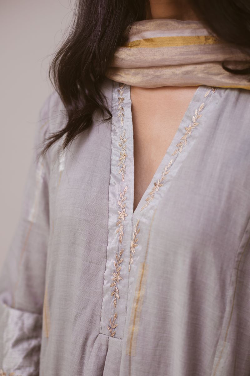 Handwoven blush gold dupatta