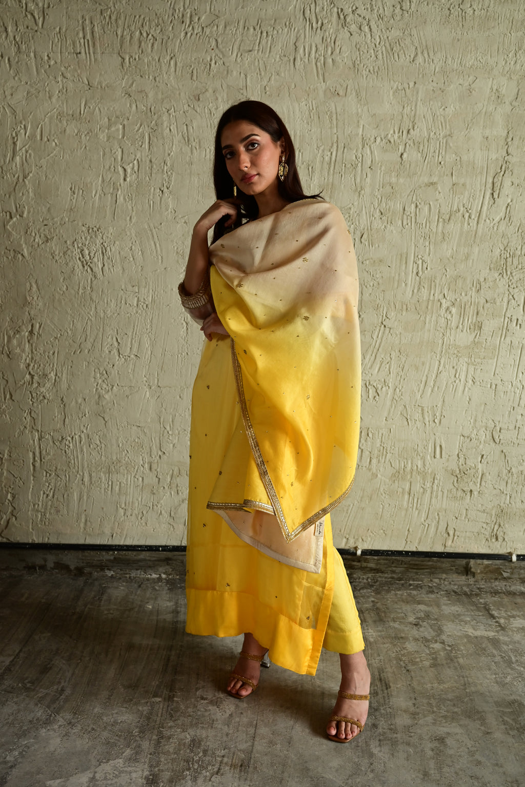 Ghevar ombre Dupatta in Ivory and Yellow Chanderi