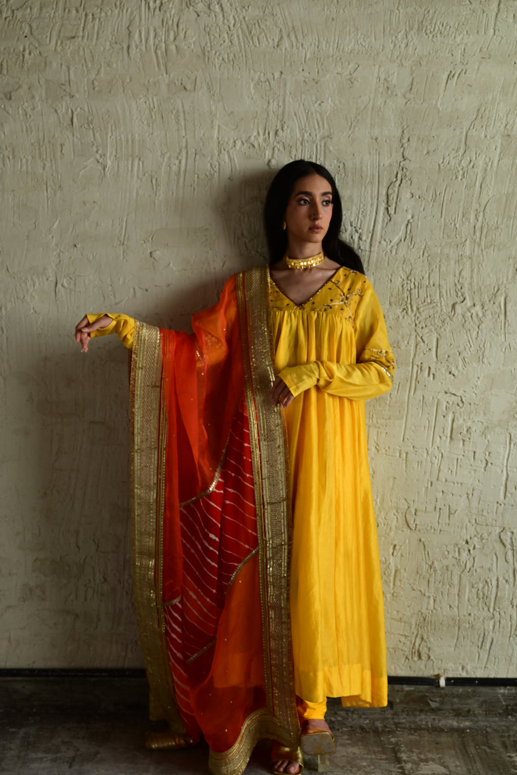 Urmila Leheriya Diagonal Dupatta in Orange