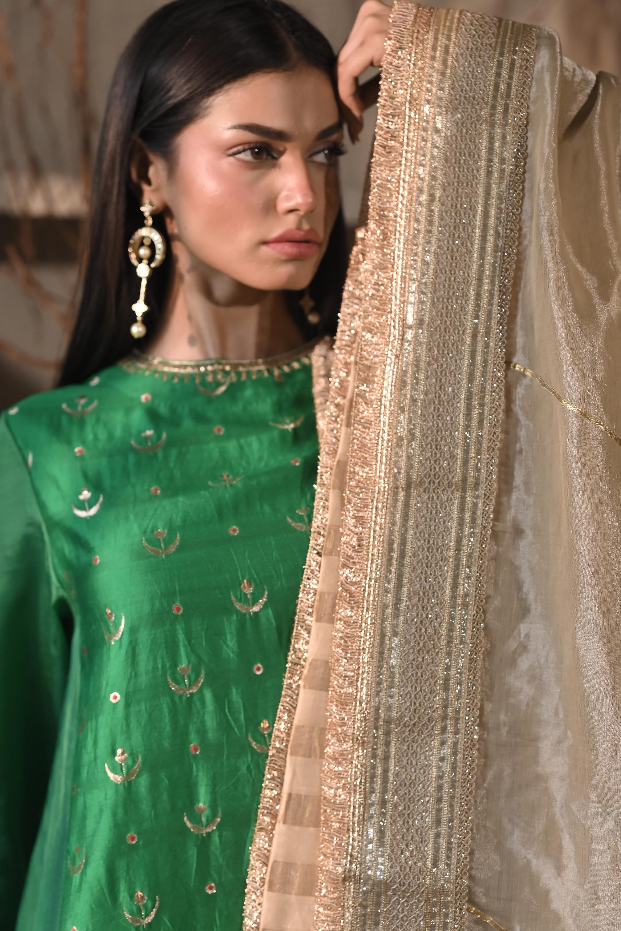 Amina Dupatta in Ivory Tissue