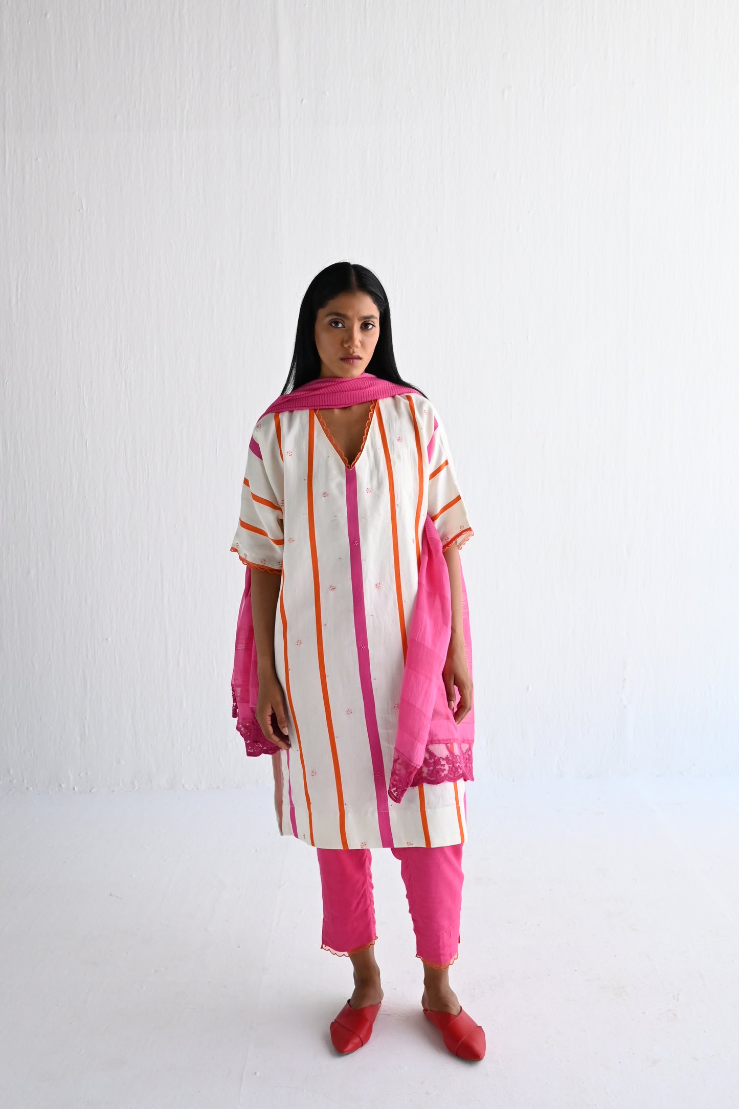 Stole in Hot Pink Muslin Cotton