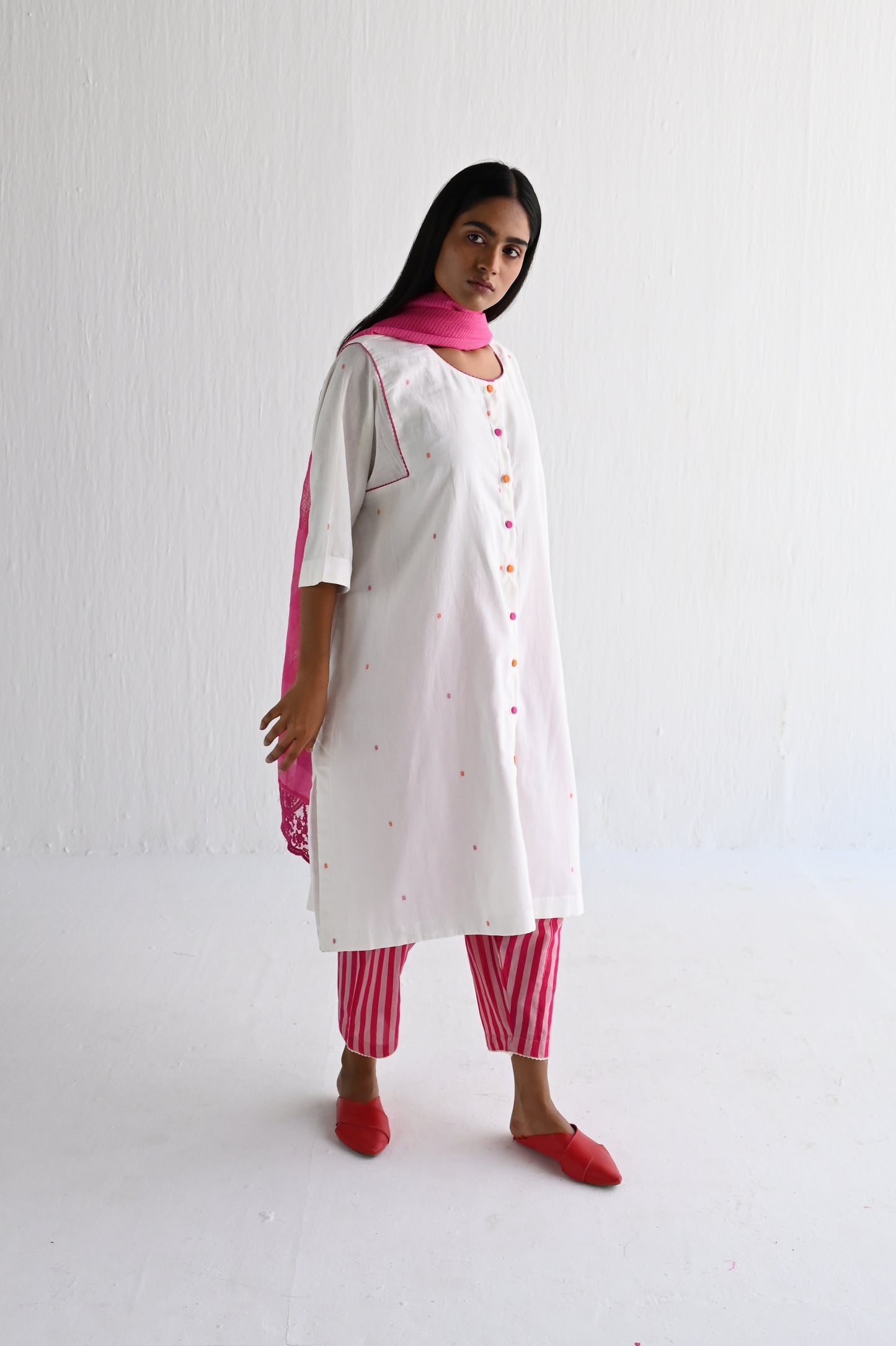 Stole in Hot Pink Muslin Cotton