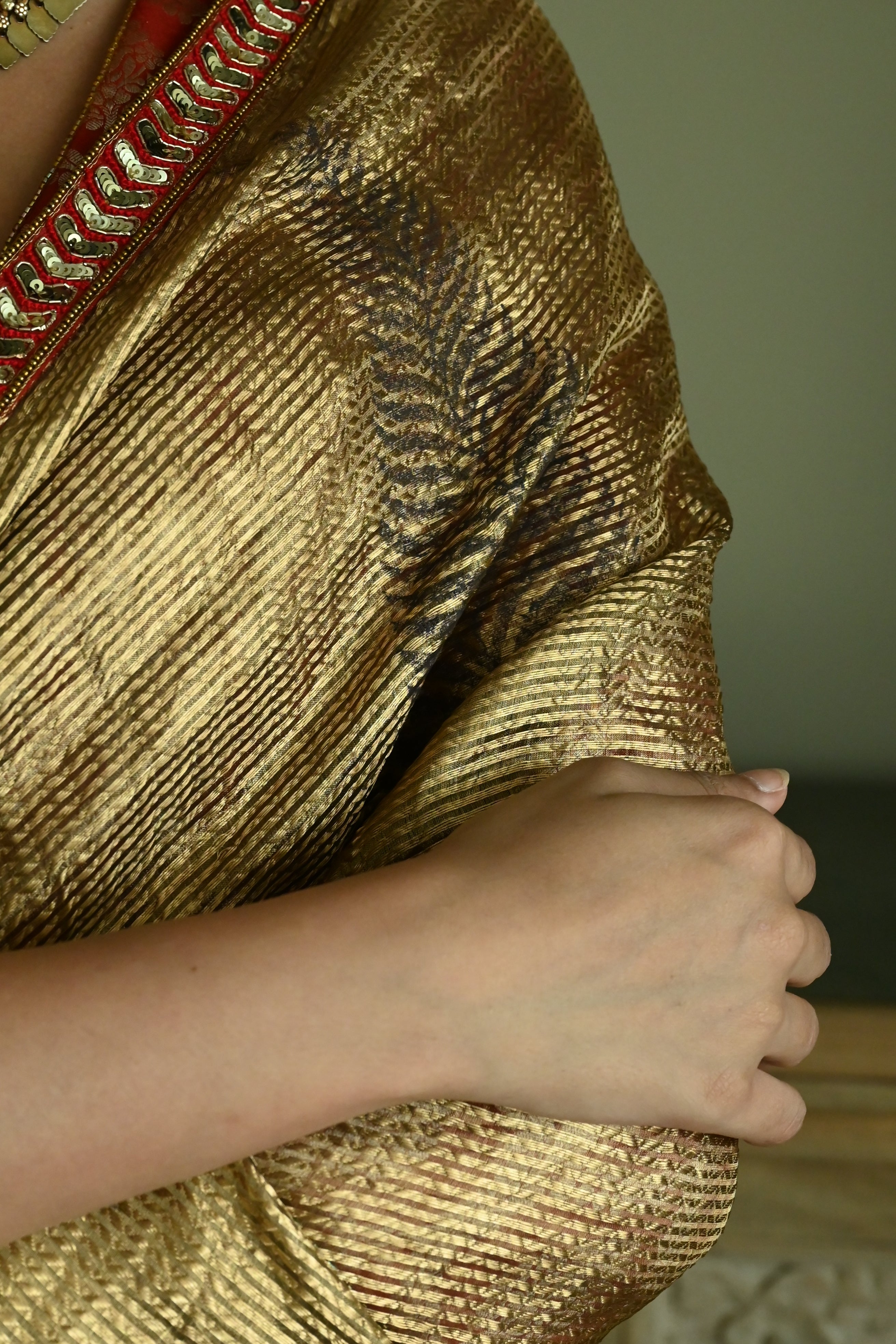 Sona Jaal Saree in Vintage Gold Brocade Tissue