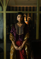 Mukesh Dupatta in Vintage Gold Tissue