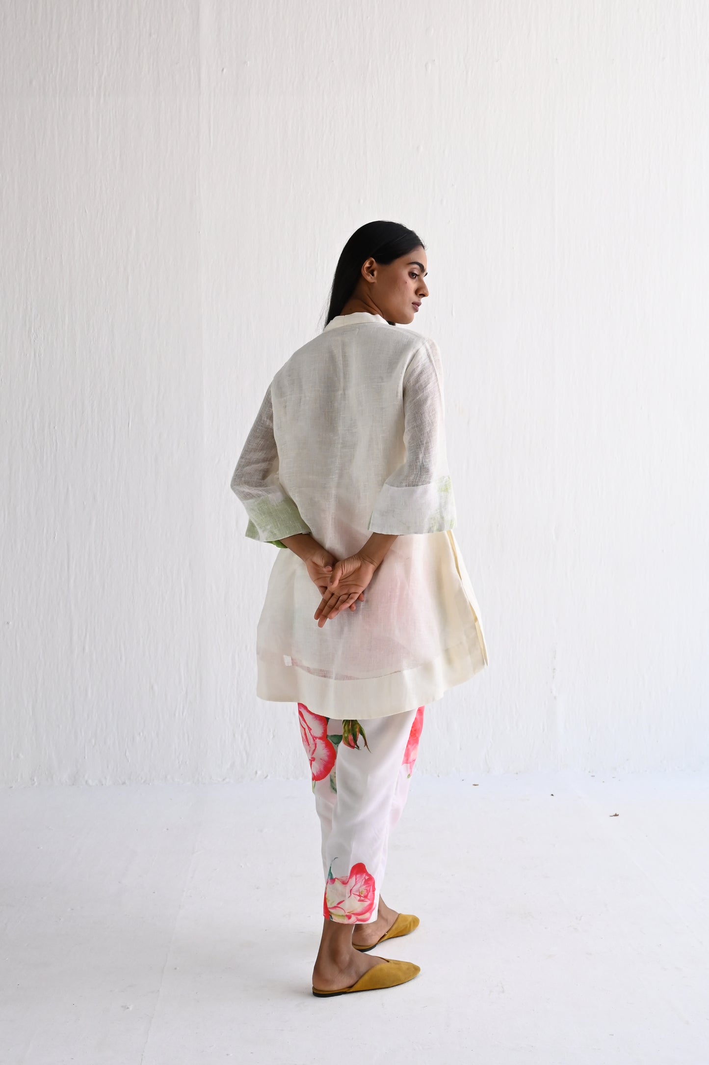 Oonch Neech Kurta in Ivory Linen with Printed Pant