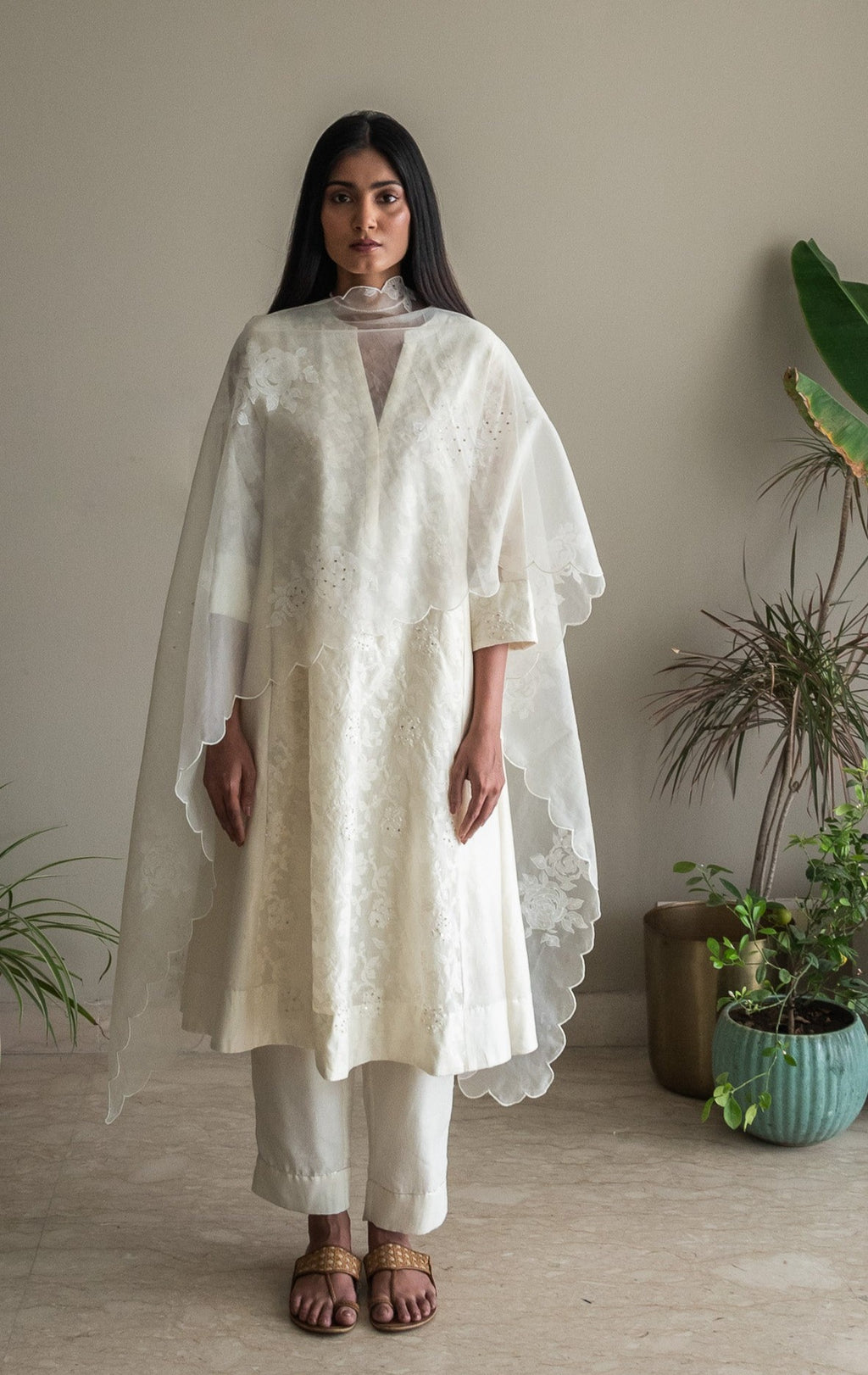 Jaya Kurta In Ivory Jacquard And Chanderi With Pants