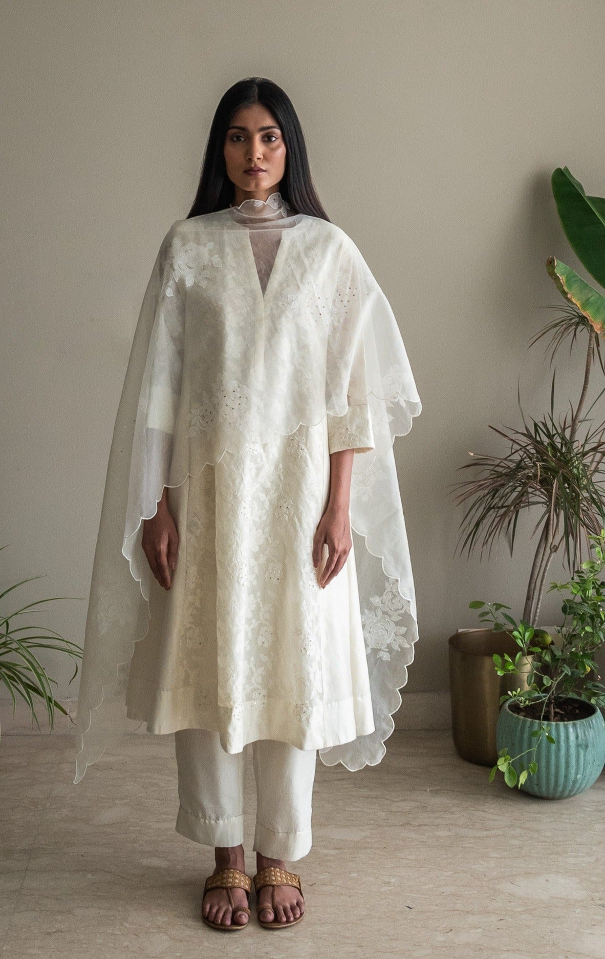 Jaya Kurta In Ivory Jacquard And Chanderi With Pants
