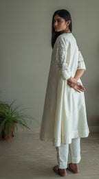 Jaya Kurta In Ivory Jacquard And Chanderi With Pants
