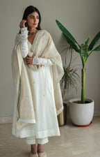 Churi Anu In Ivory Jamdani Muslin With Pants