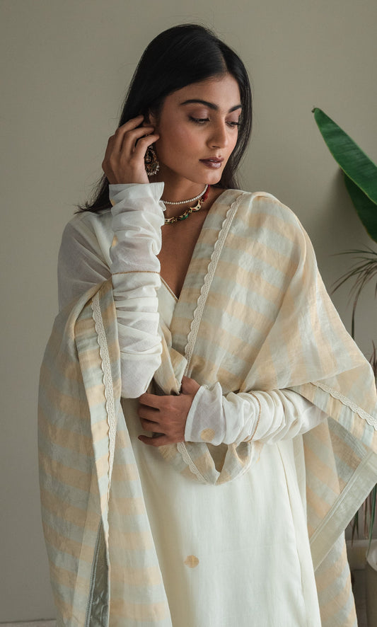 Churi Anu In Ivory Jamdani Muslin With Pants