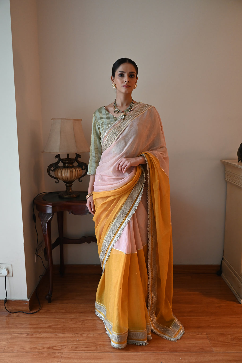 Jhilmil Dual Color Tilla Saree