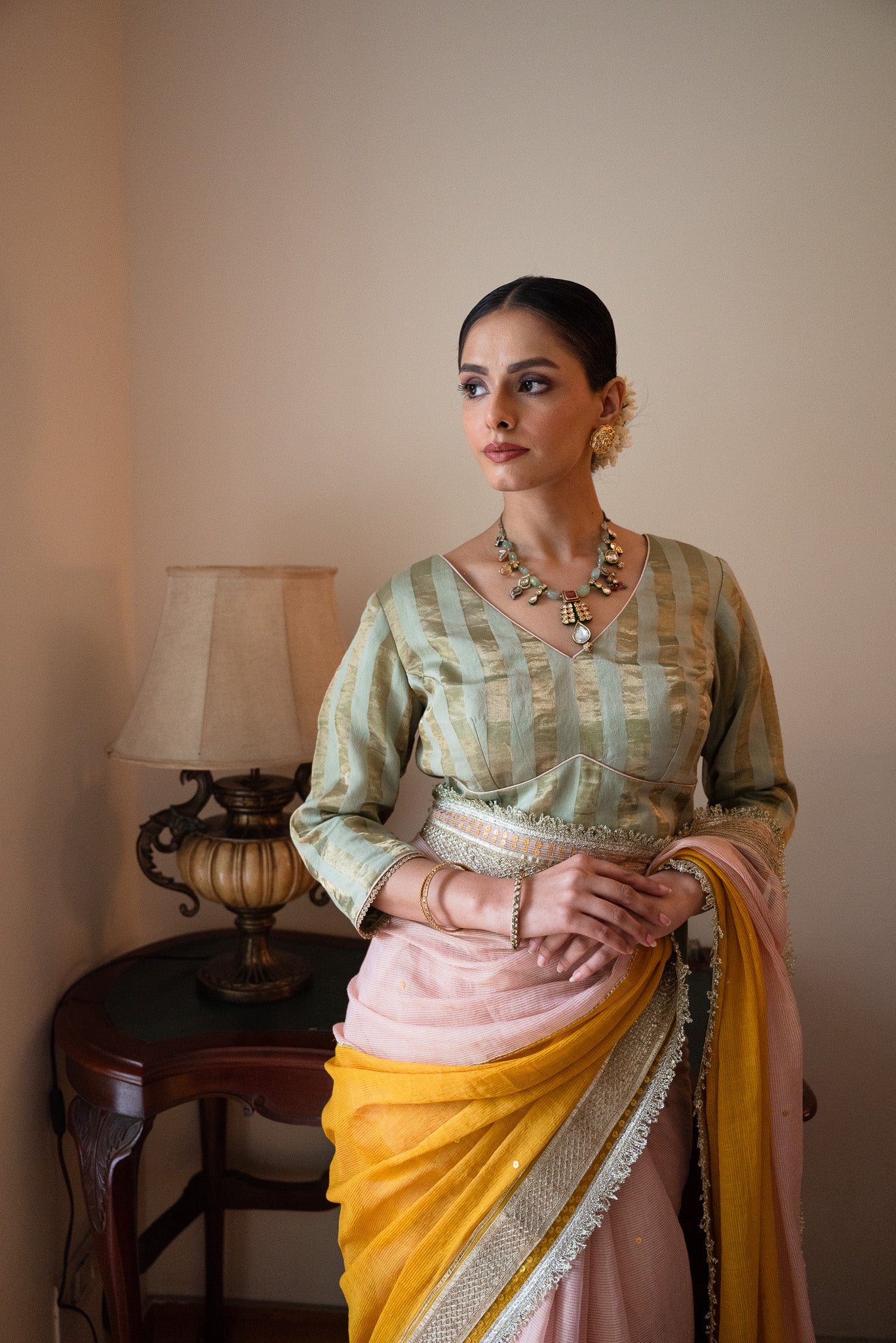 Jhilmil Dual Color Tilla Saree