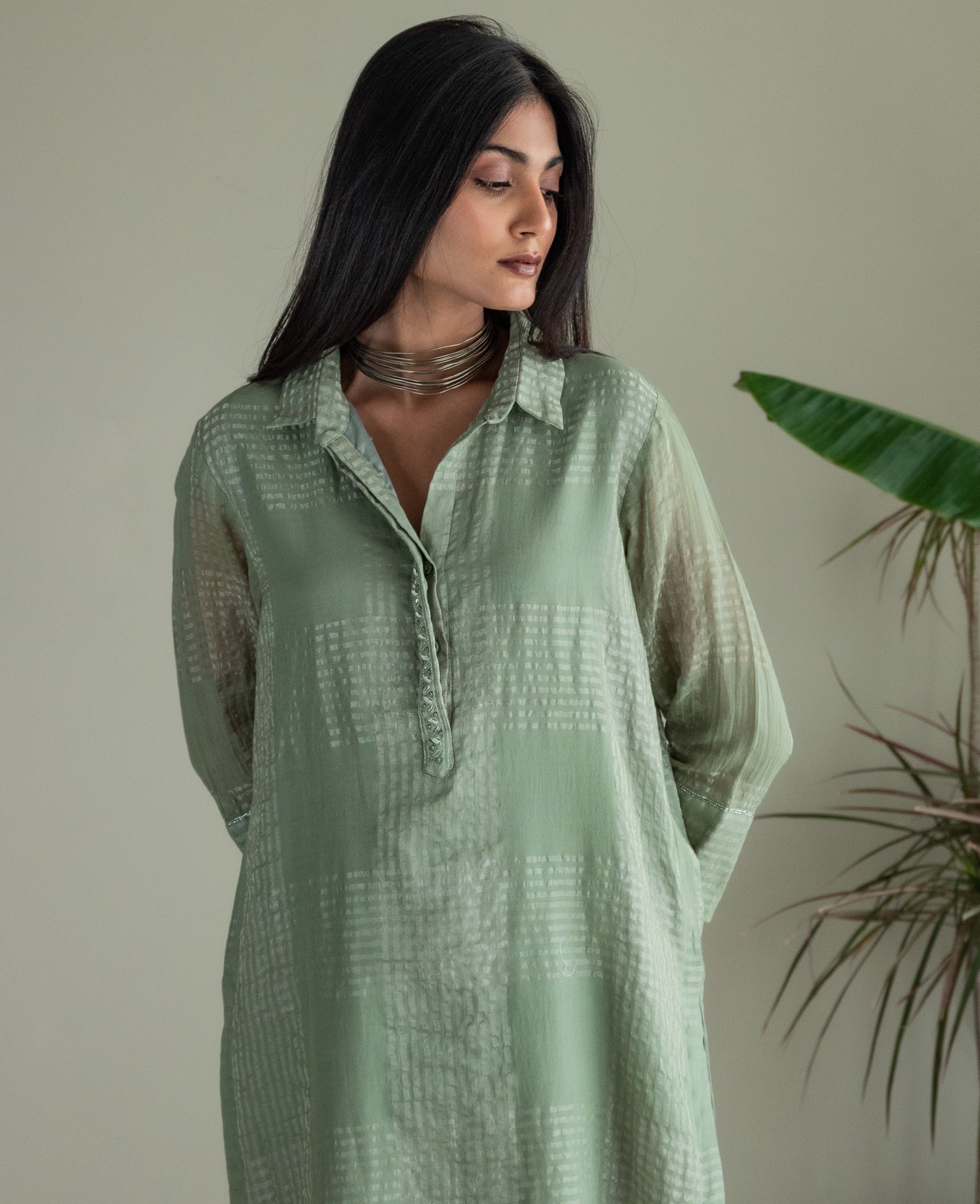 Shirt Kurta In Green Zari Jamdani Checks Muslin With Pants