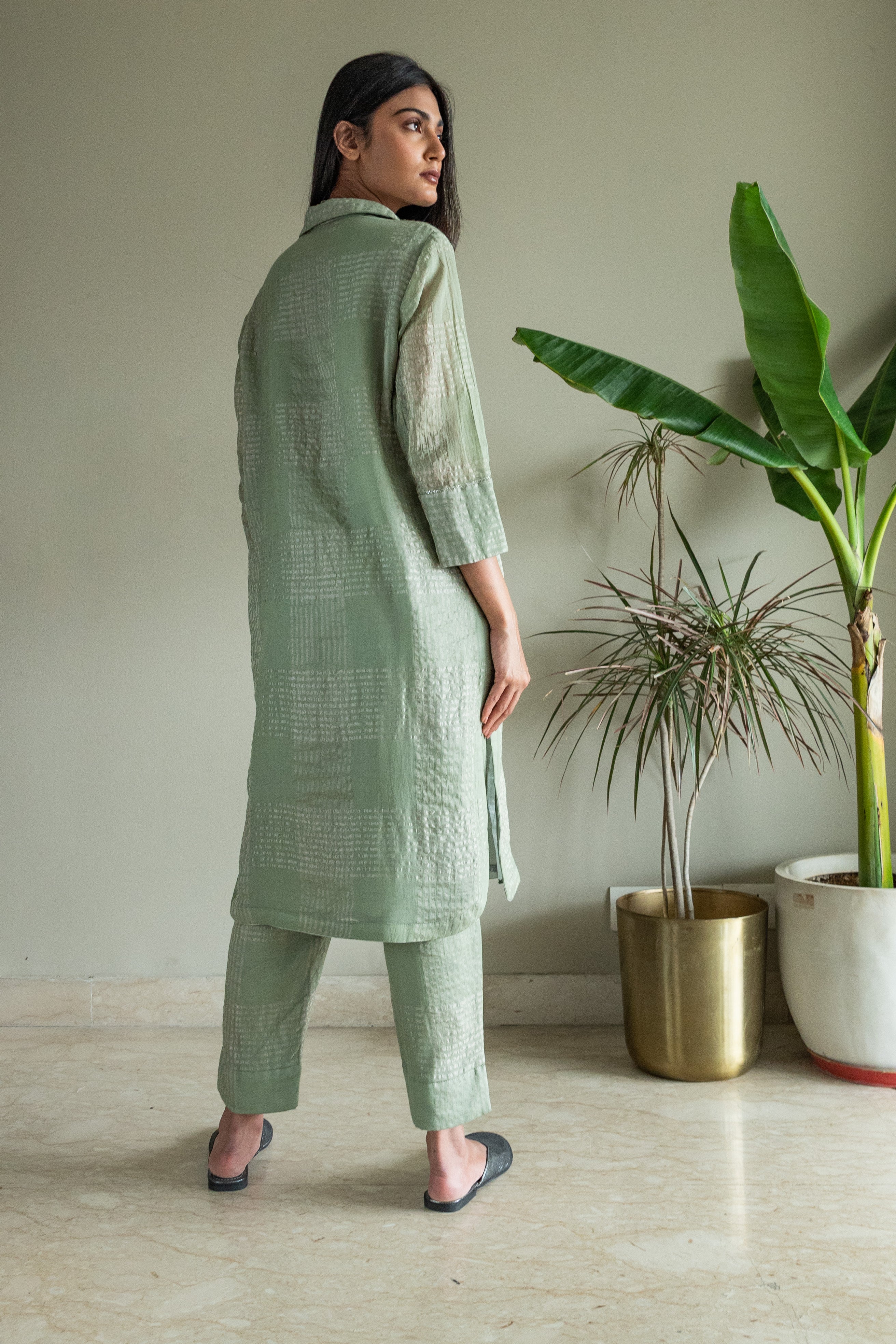 Shirt Kurta In Green Zari Jamdani Checks Muslin With Pants
