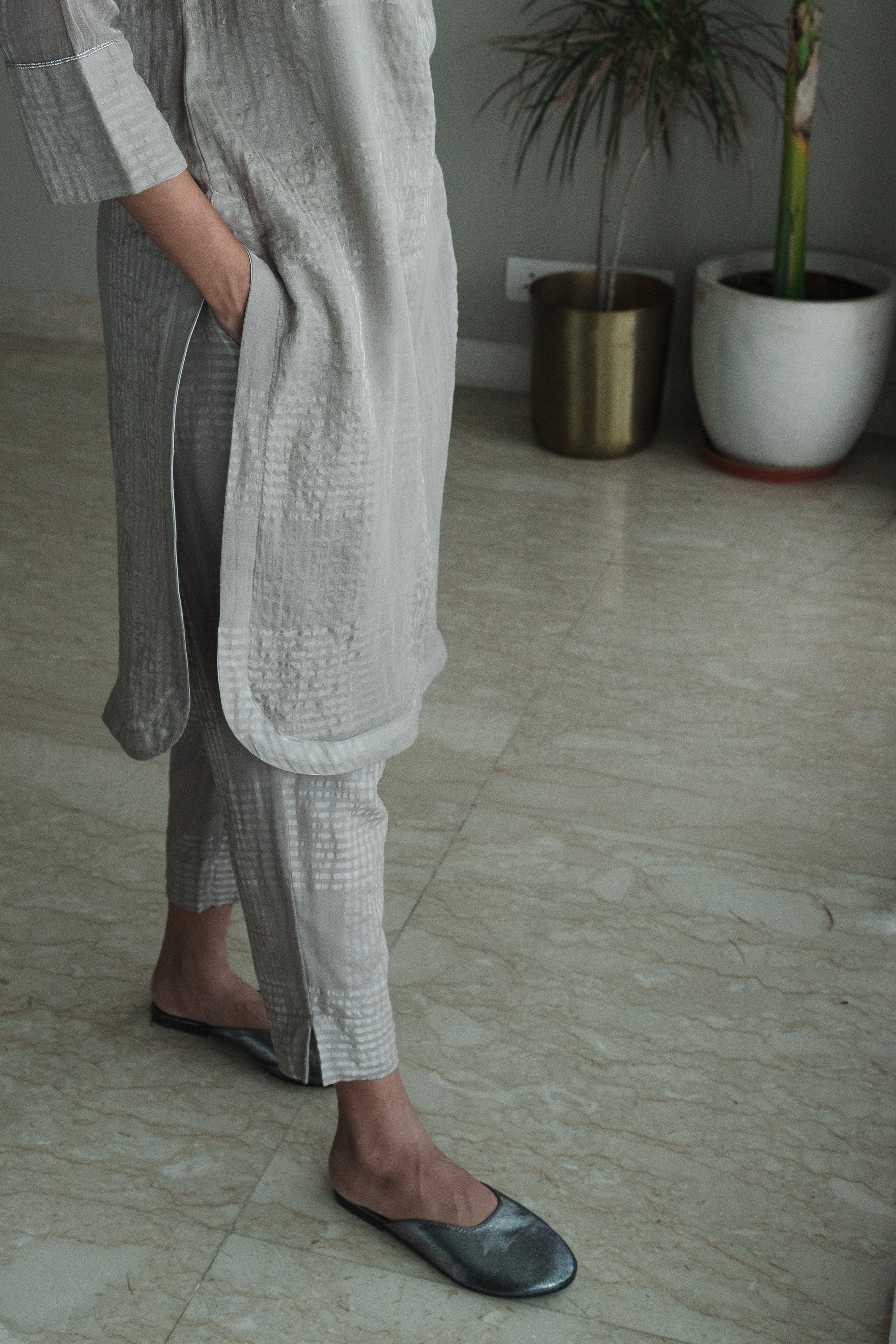 Shirt Kurta In Taupe Zari Jamdani Checks Muslin With Pants