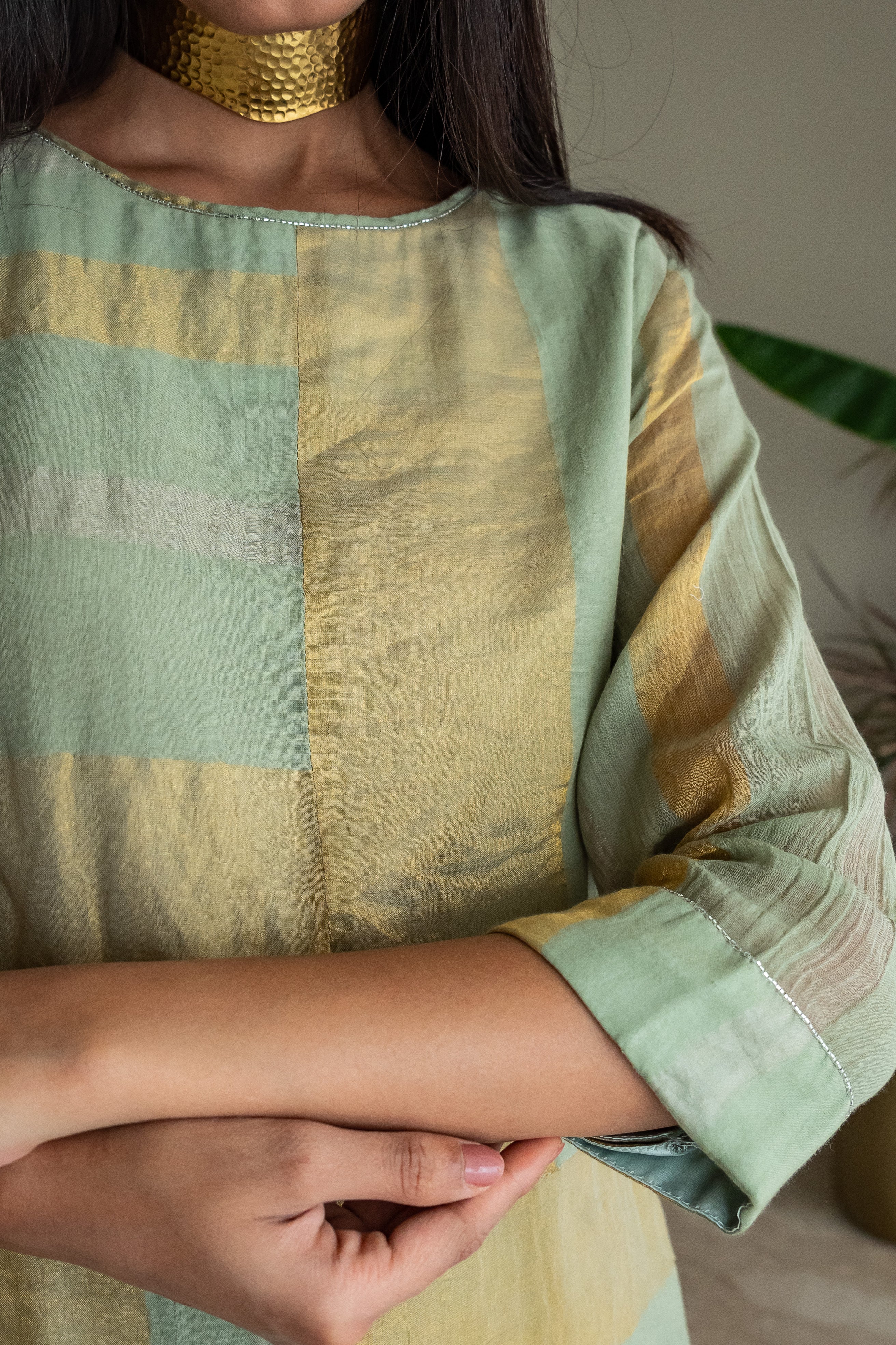 Hk Kurta In Green Zari Jamdani Striped Muslin With Pants