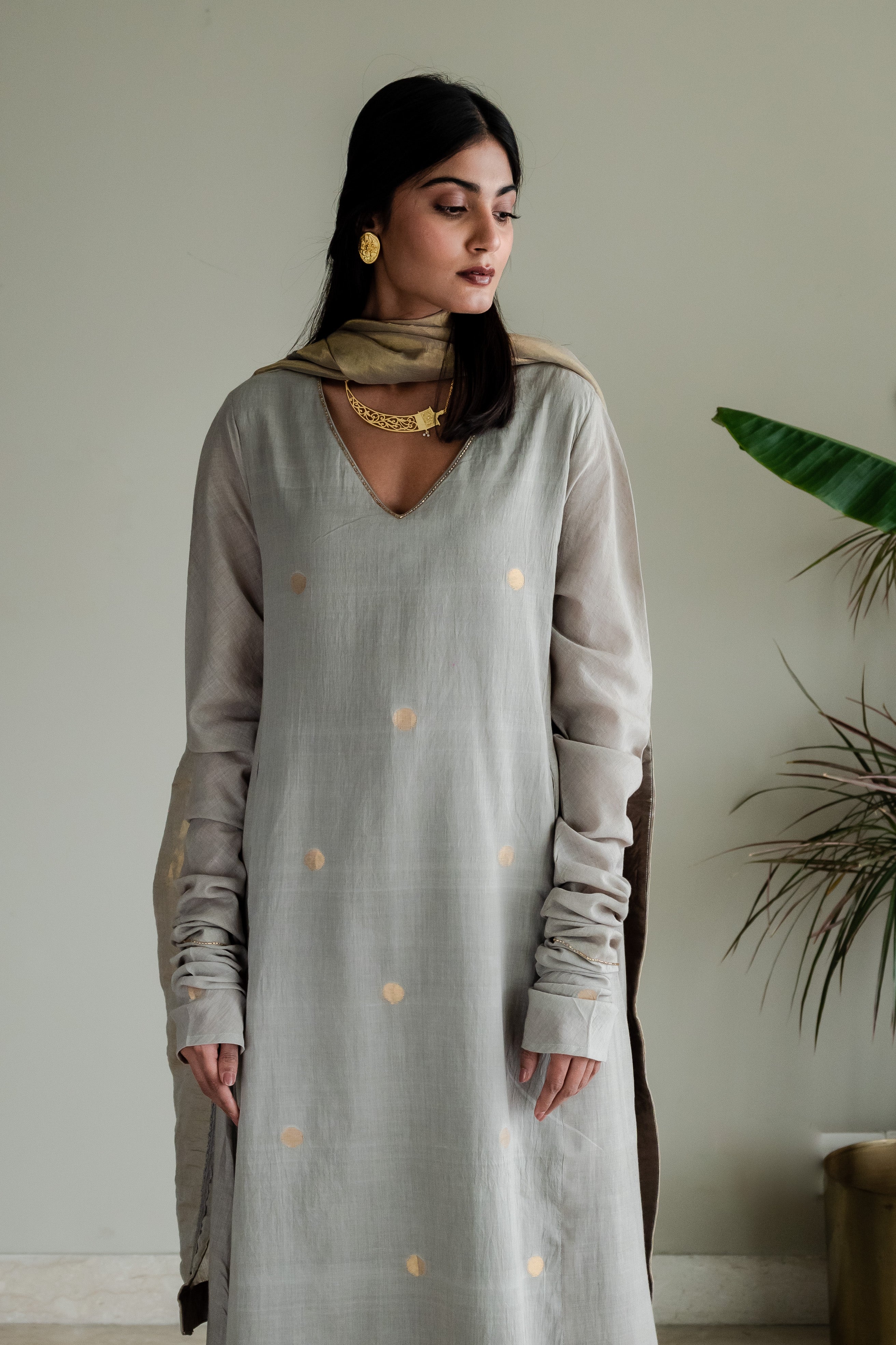 Churi Maxi In Taupe Jamdani Muslin With Pants