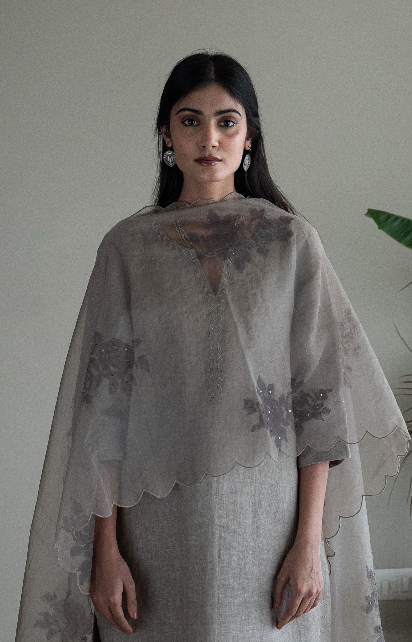 Mithai Maxi Kurta In Taupe Linen With Pants