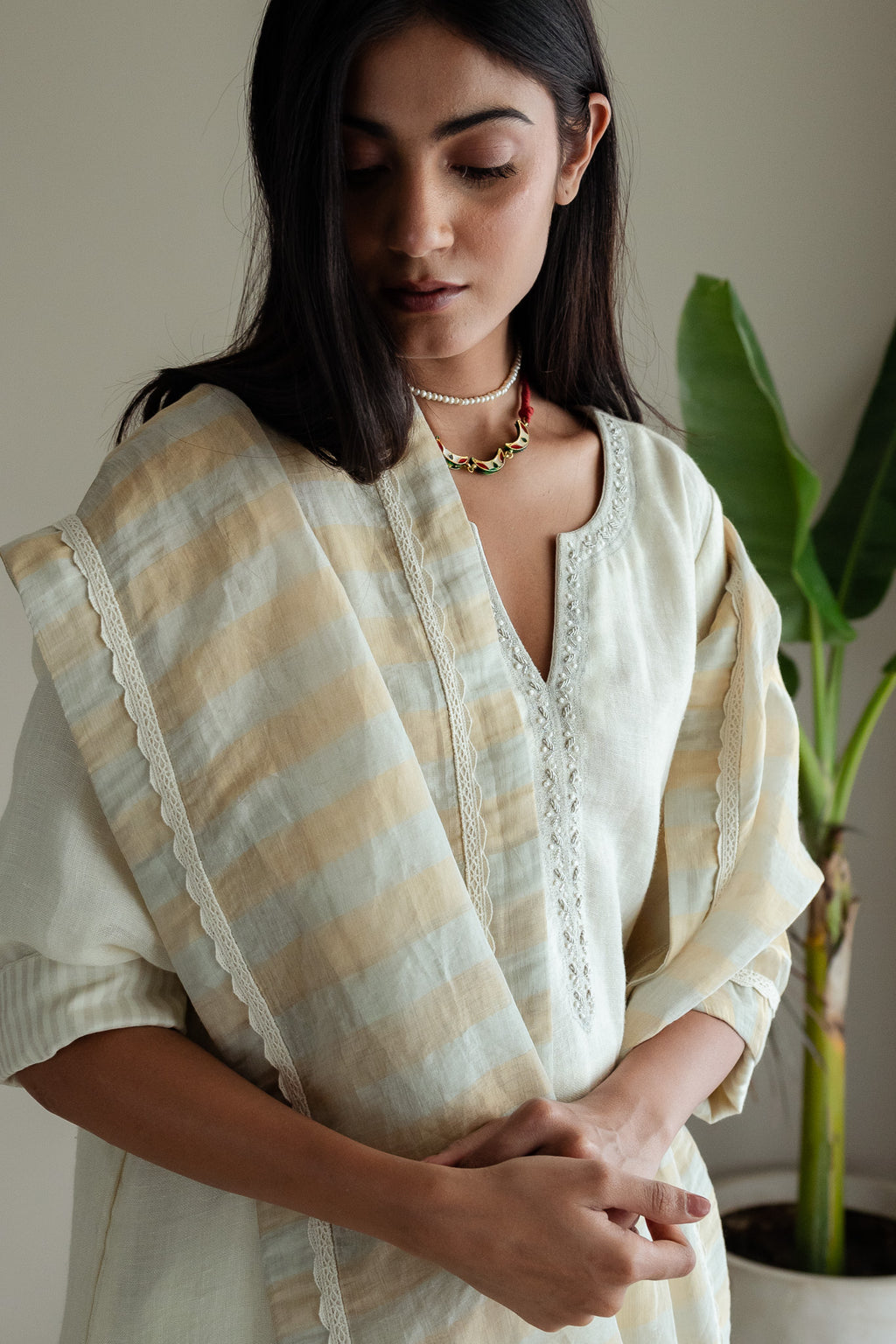 Stole In Ivory Tissue Stripes