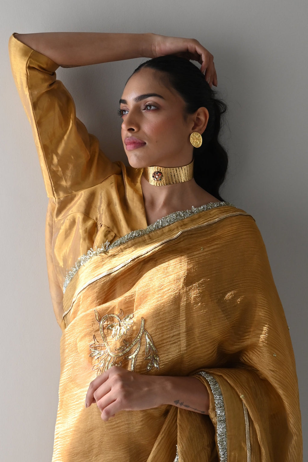 Kurkuri Saree in Gold Crushed Tissue